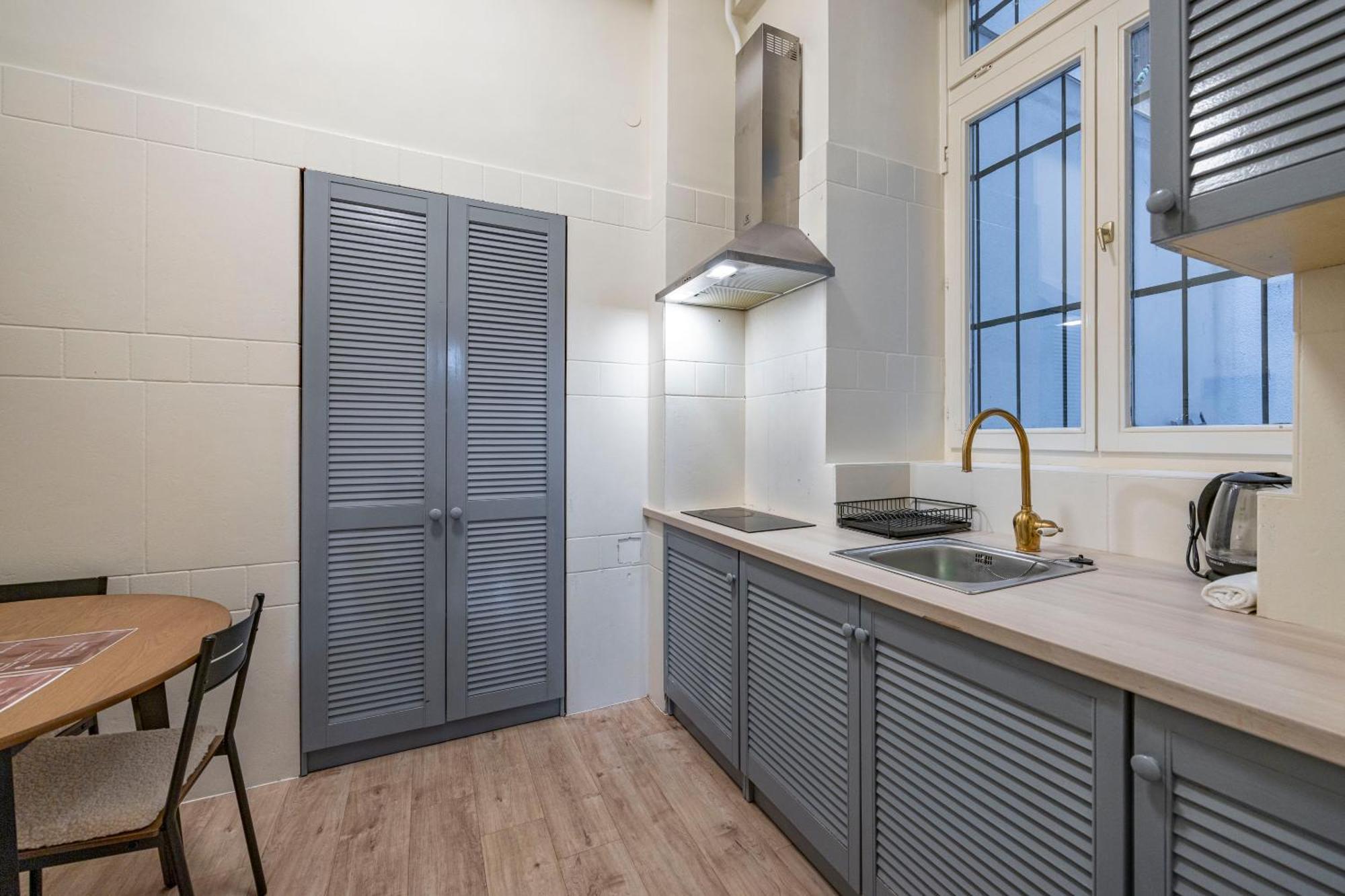 Hidden Gem With Terrace On The Andrassy Fashion Road Apartmán *